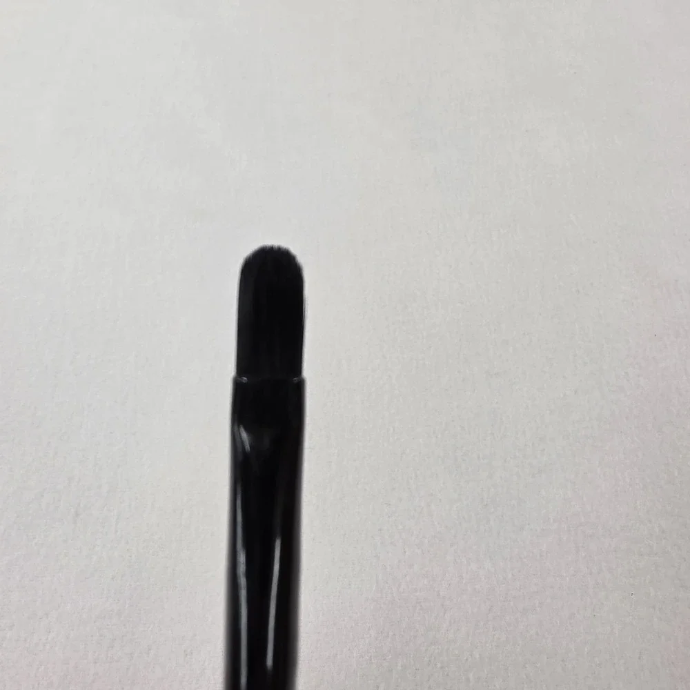 **2 items**Lancôme Smudger & Liner Double-Ended Eyeliner Brush 24 Angled Black